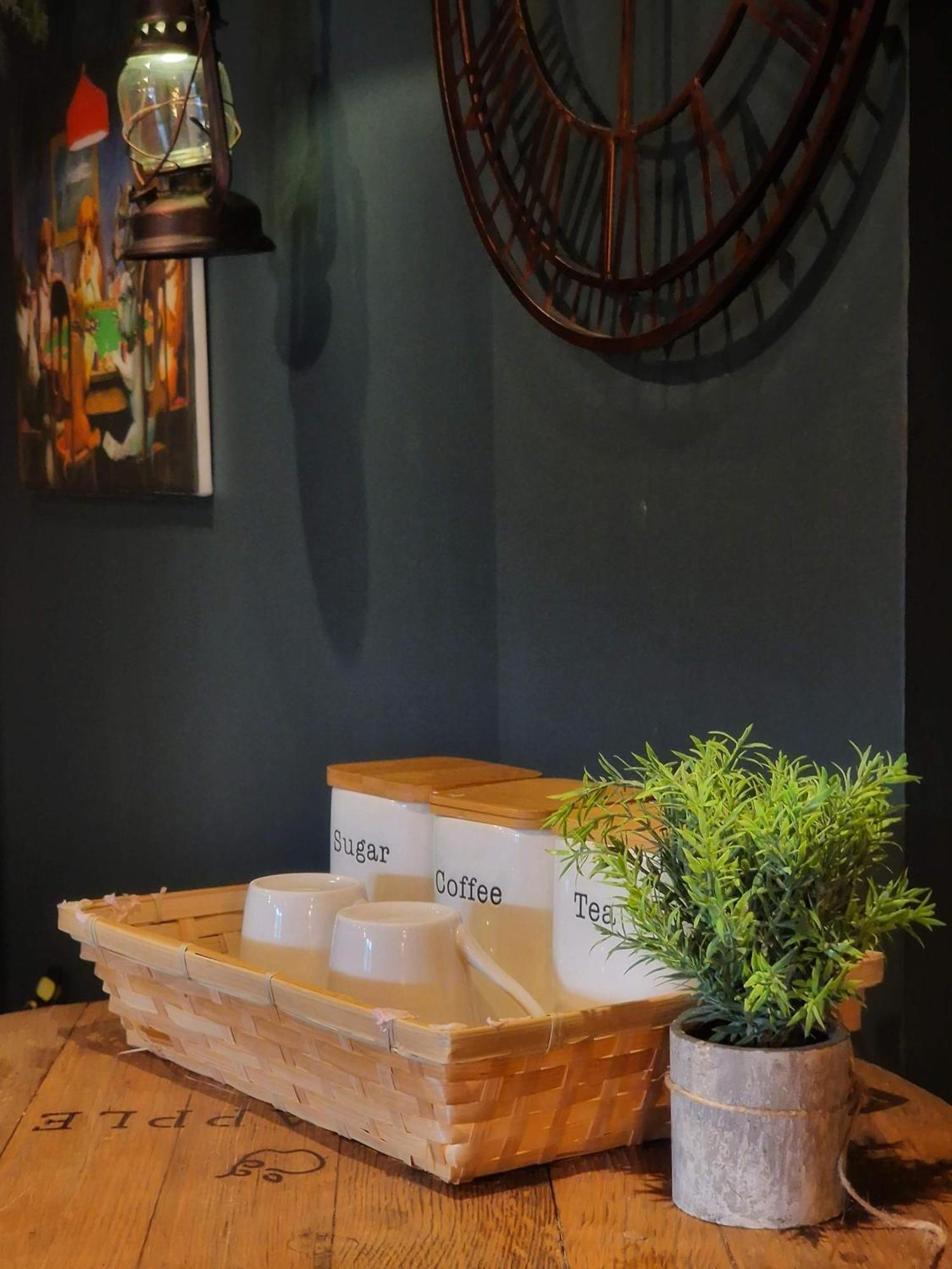 The Pub - Unique & Authentic Experience - Free Parking!, 5 Minutes From Airbus And The Mall Cribbs Bristol Exterior foto